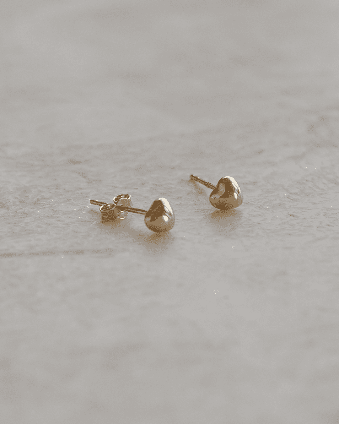 bubble heart stud boops-jewelry