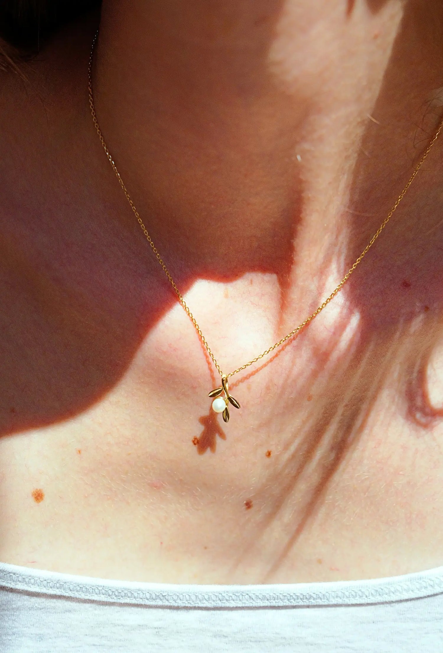 fiora chain