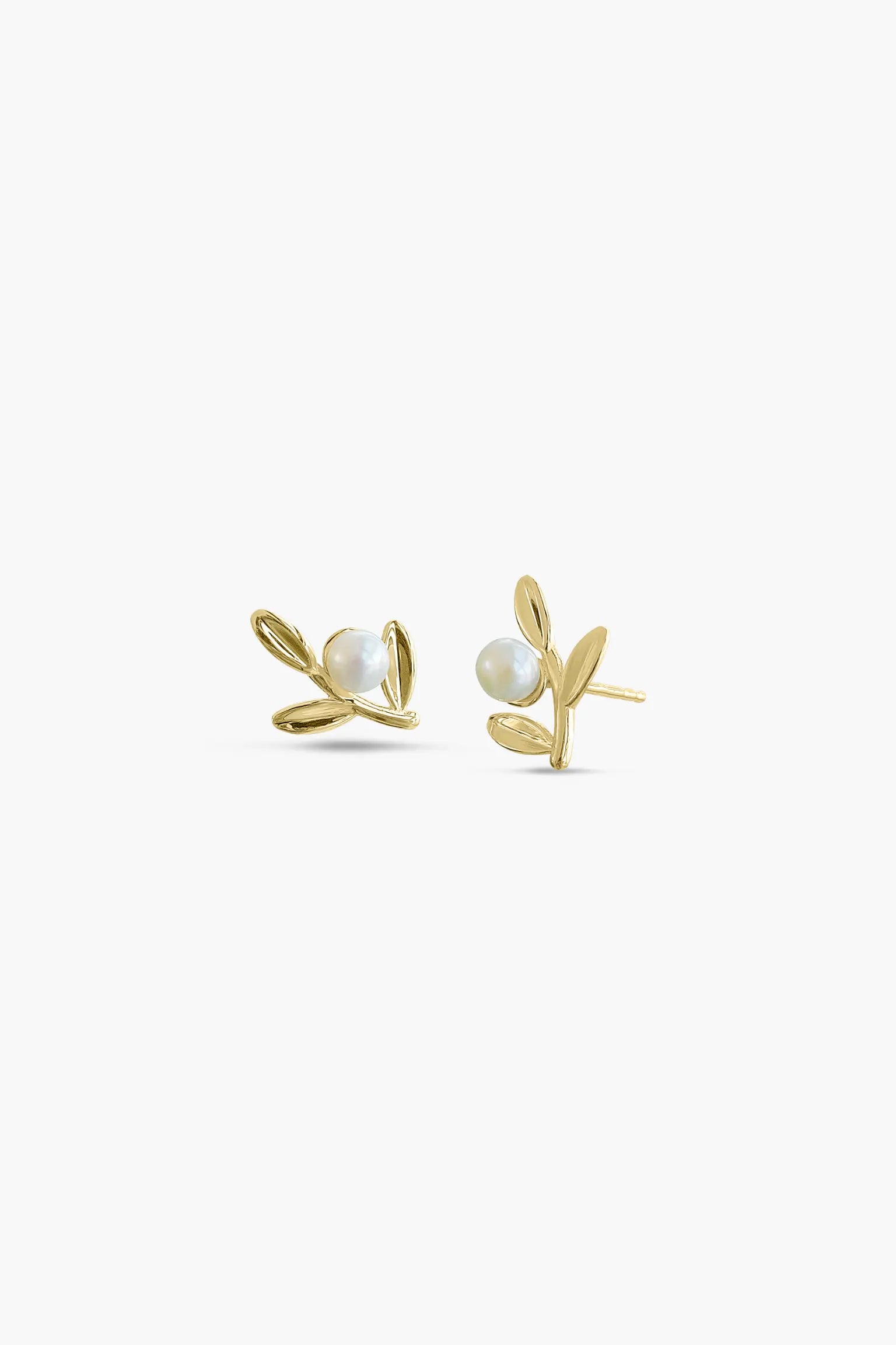 fiora studs