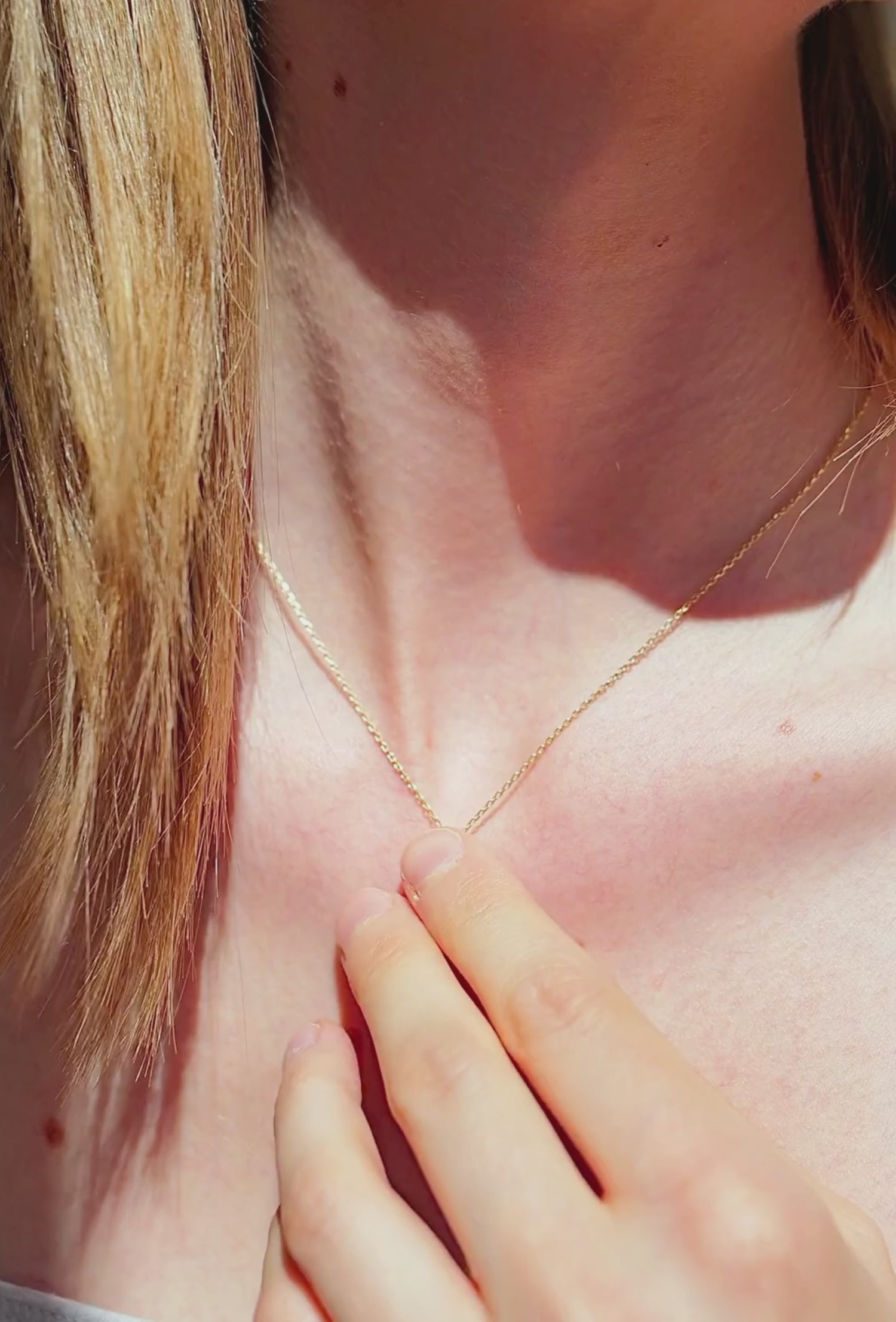 fiora chain